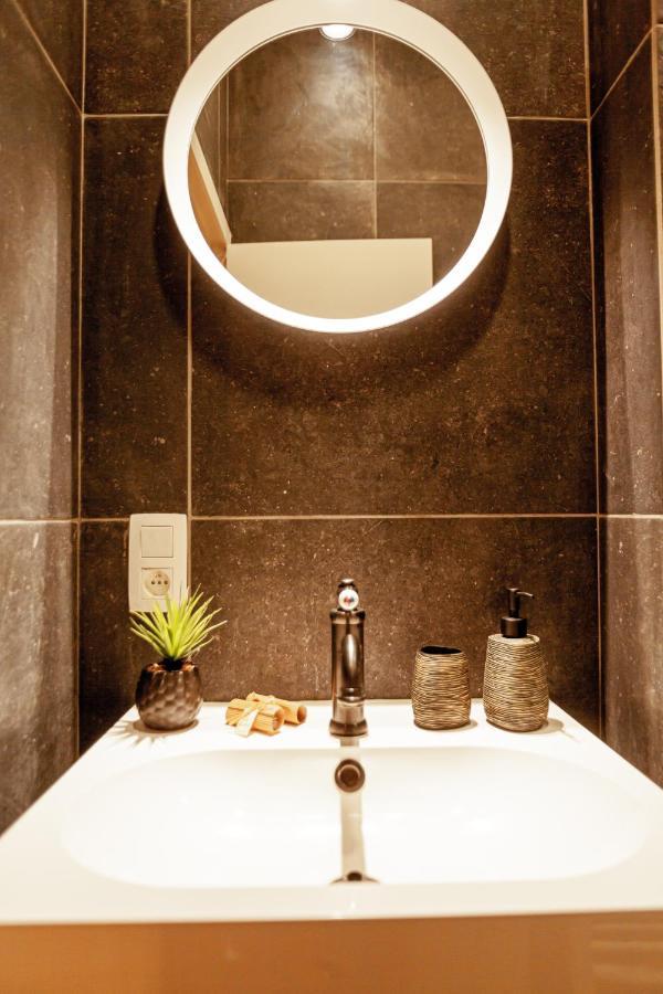 Luxury Suites Palace By Rikas Hotels 안트베르펜 외부 사진